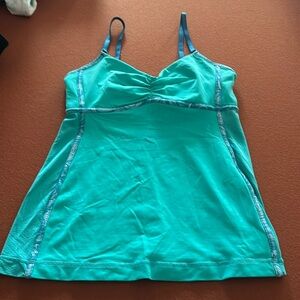 Lululemon yoga tops